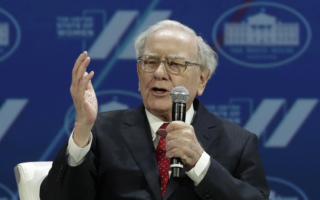 巴菲特將繼續擔任伯克希爾董事長
